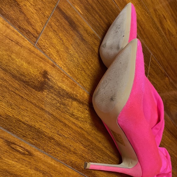 NEON PINK | HEELED BOOTS - Picture 5 of 6